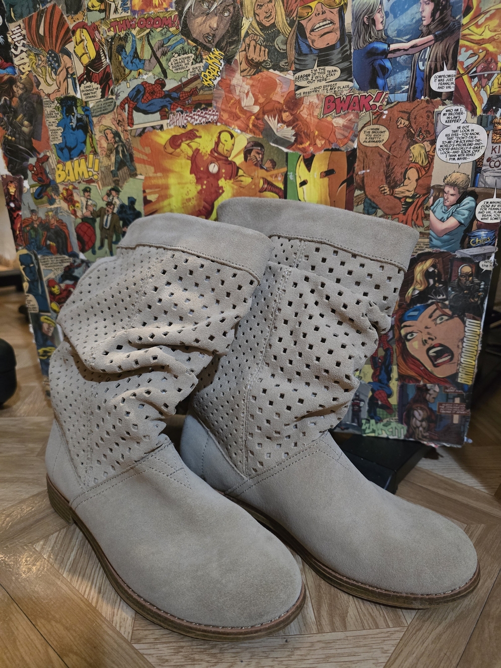 Toms Light Gray Perforated Slouchy Lace-Up Ankle Boots